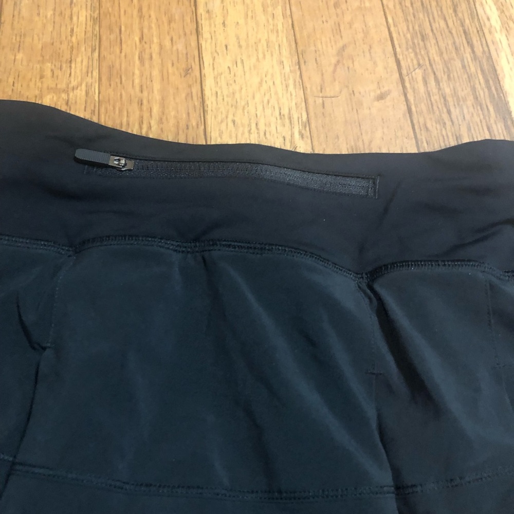 Lululemon Black Athletic Skort with Embroidered Gator Logo - Picture 9 of 11